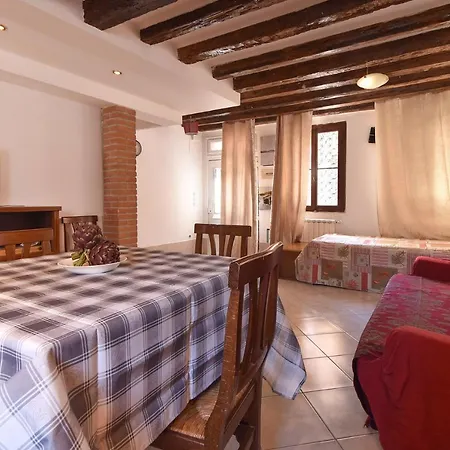 Welc-om Sant'alvise * Veneza